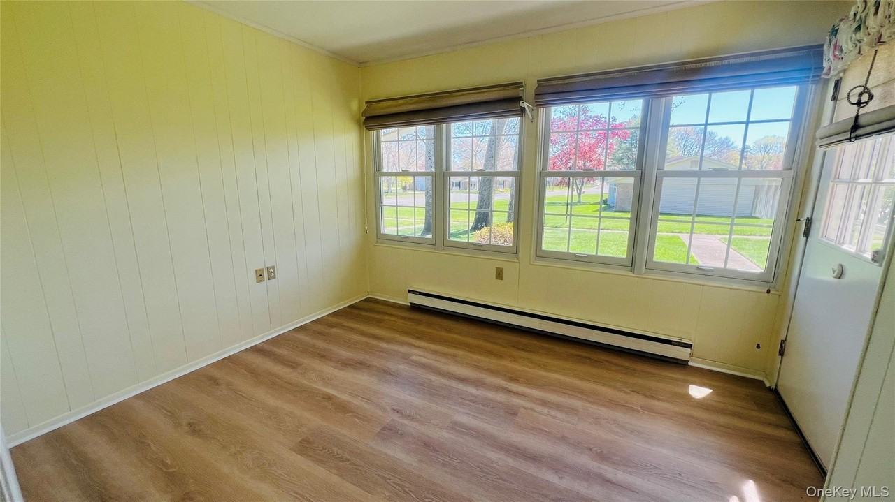 399 Woodbridge Dr #A - Photo 4 of 10