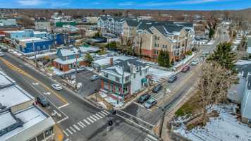 featured image of 1500 Main St