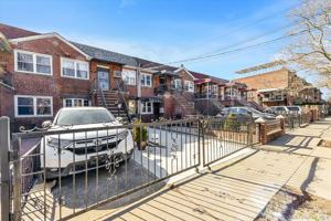 featured image of 638 E 84th St #2