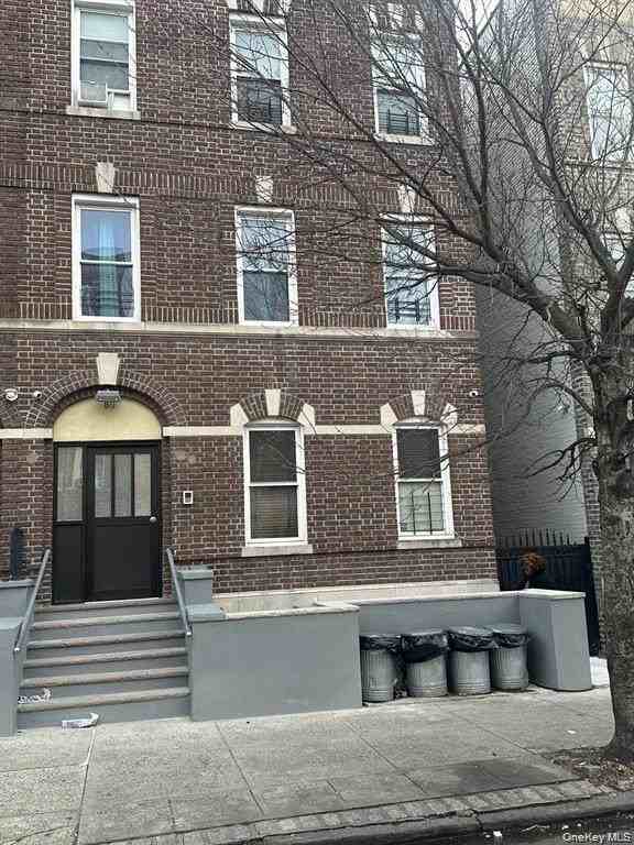 80 Elliott Ave #3rdFL