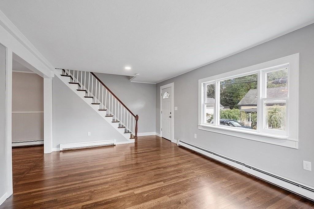 18 1st St - Photo 3 of 40