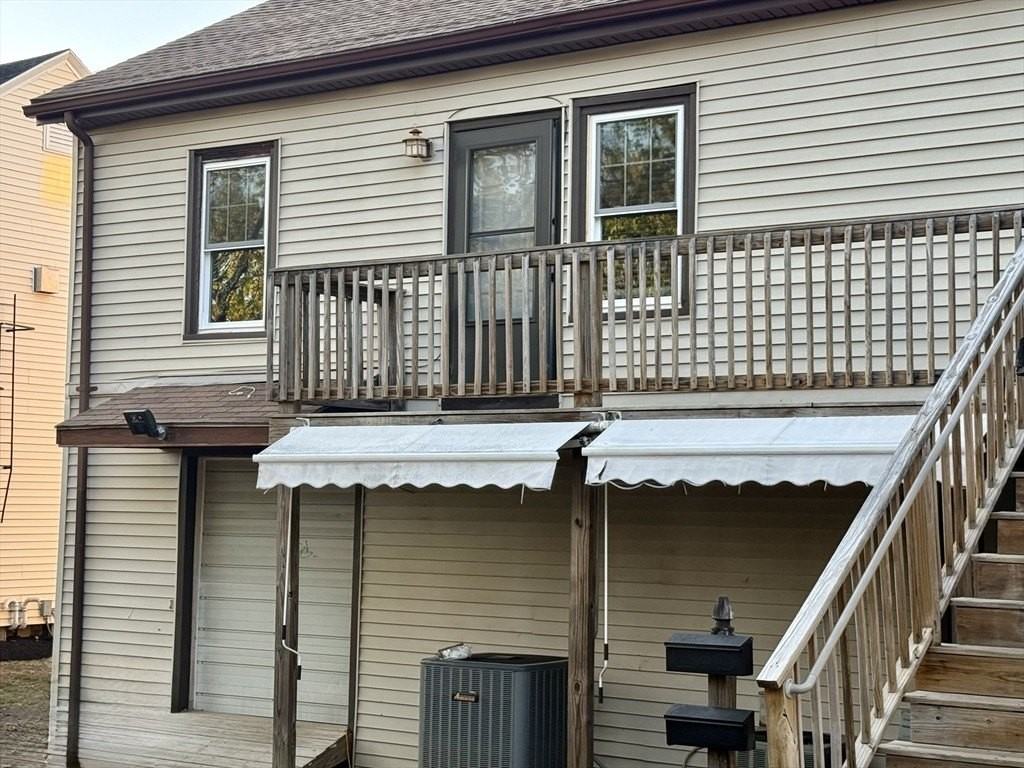 198 E Central St #2R - Photo 4 of 10