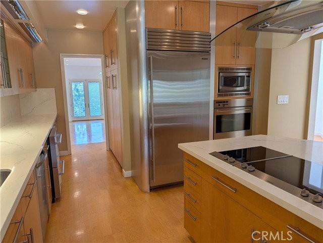 1451 3rd St - Photo 4 of 8