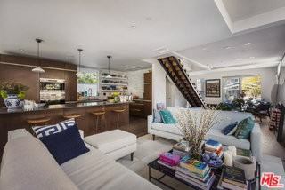 814 Crestmoore Pl - Photo 5 of 8