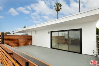 2811 3rd St #10 - Photo 5 of 8