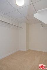 13700 Marina Pointe Dr #1027 - Photo 7 of 8