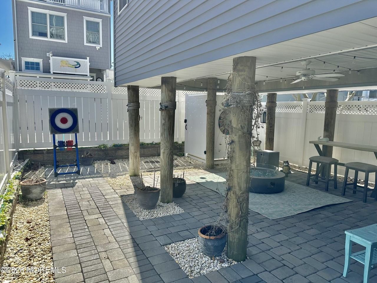 235 Sherman Ave - Photo 5 of 26