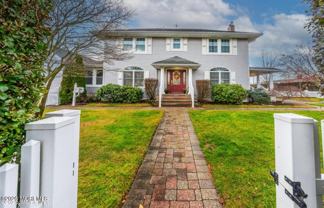 146 Bath Ave - Photo 1 of 1