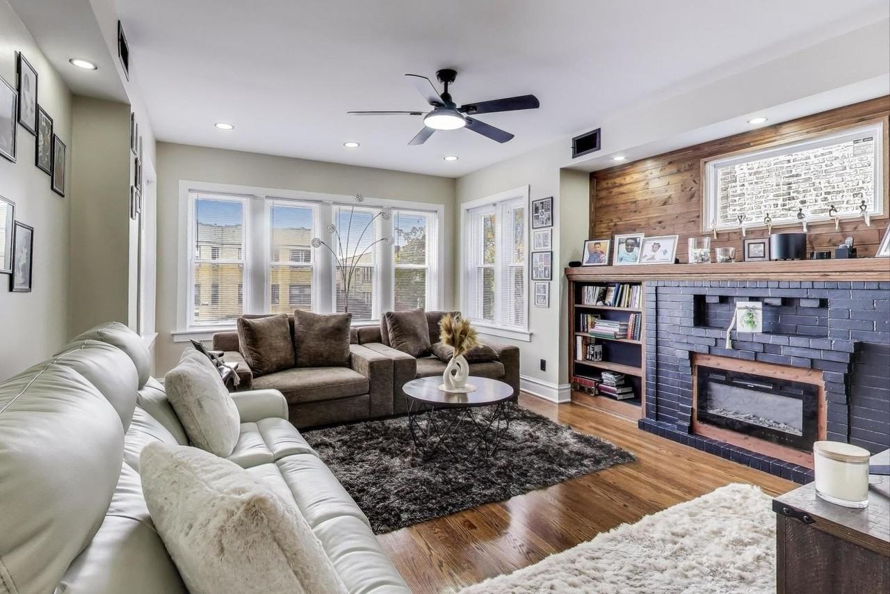 1337 S Austin Blvd #2 - Photo 5 of 20