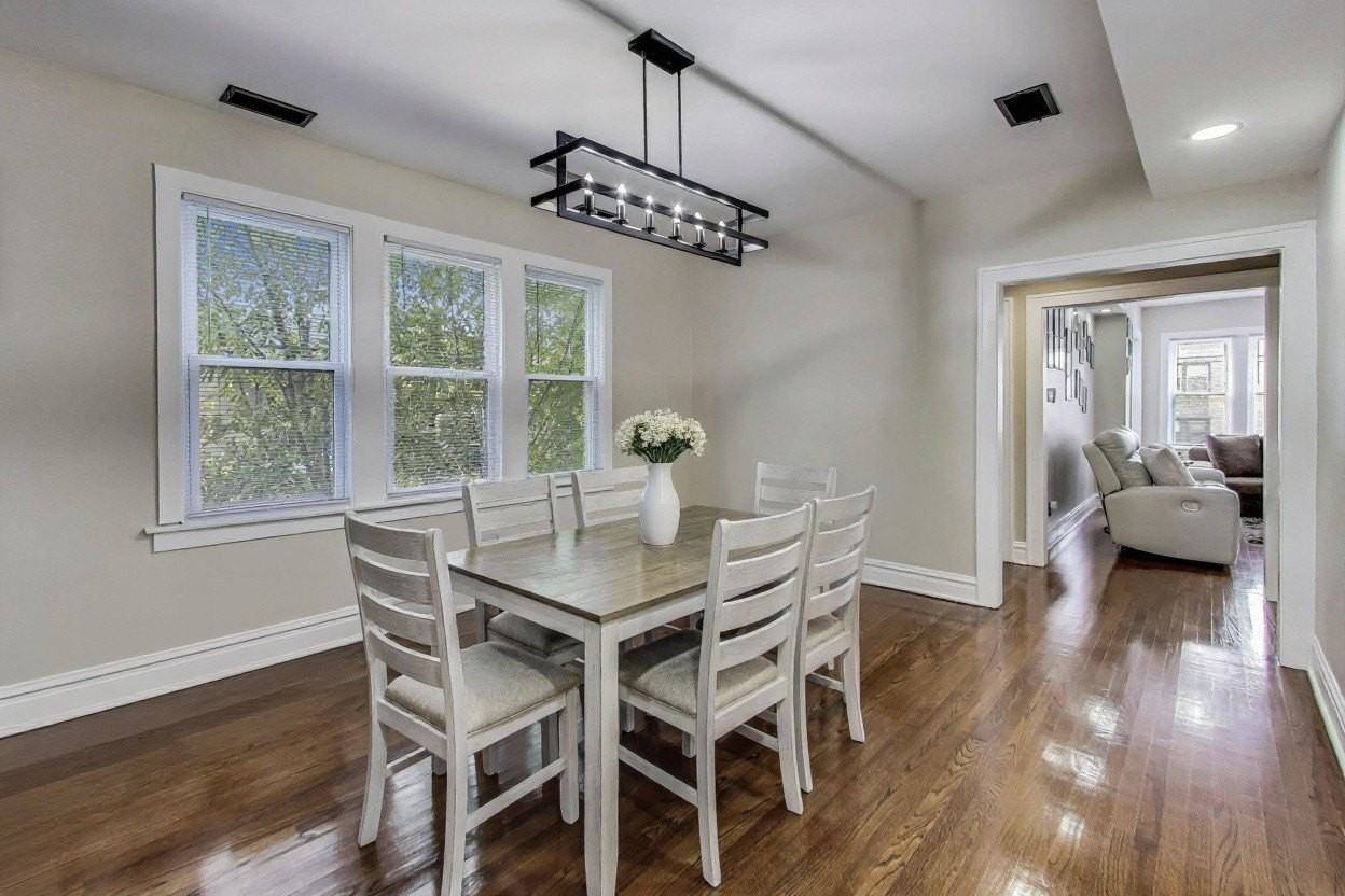 1337 S Austin Blvd #2 - Photo 6 of 20