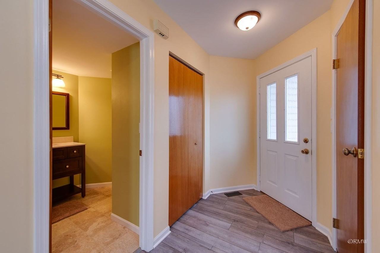 344 Kildare Ct - Photo 5 of 27