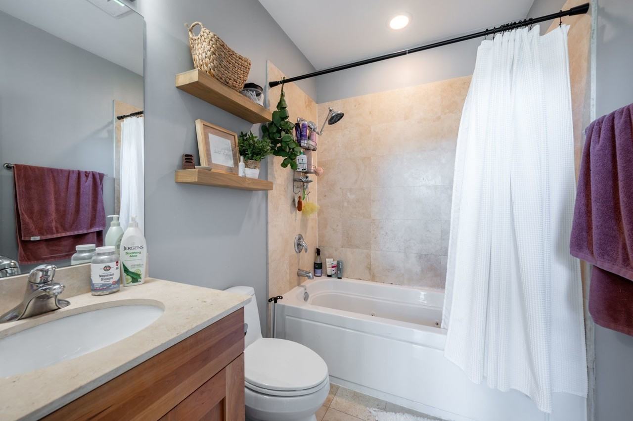 4662 N Winthrop Ave #3N - Photo 7 of 15