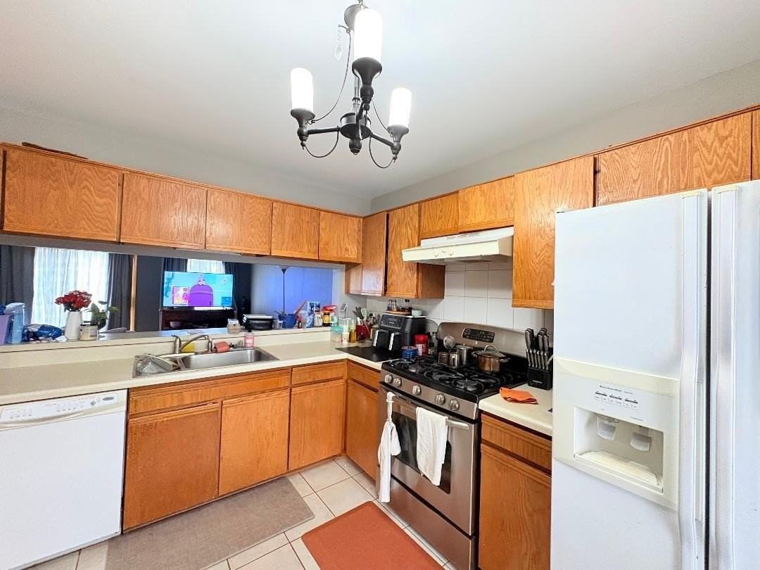 393 Catbird Ln - Photo 6 of 22