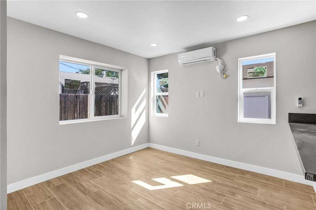 217 Danecroft Ave #A - Photo 5 of 13