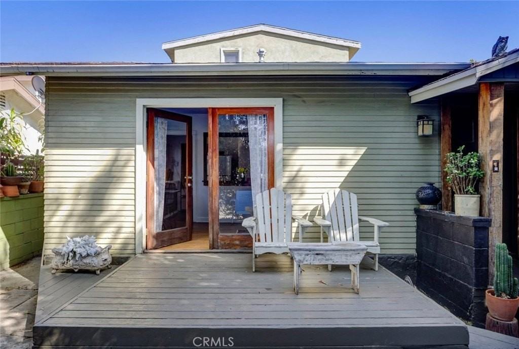 956 Vernon Ave - Photo 4 of 19