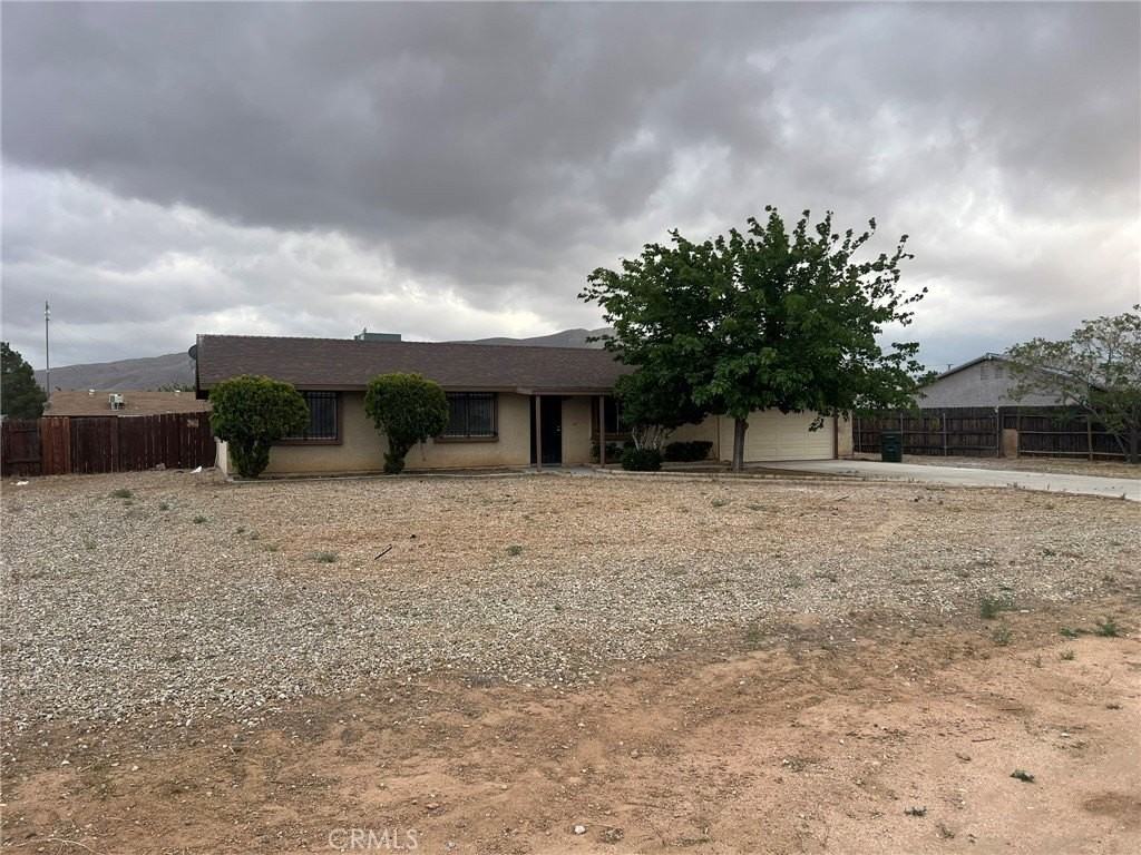 21181 Balsa St - Photo 2 of 8
