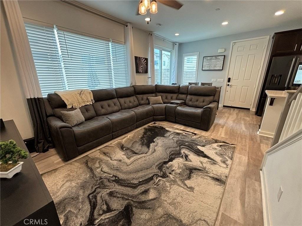 3827 Grant St #54 - Photo 4 of 17