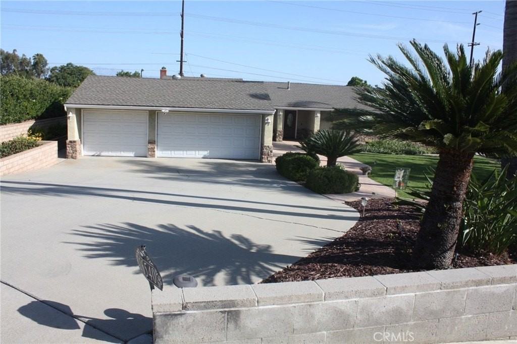 16540 Wagon Wheel Dr - Photo 3 of 44
