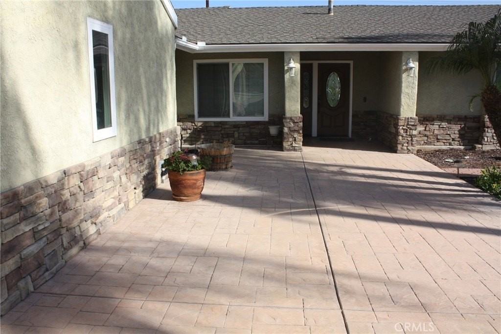 16540 Wagon Wheel Dr - Photo 4 of 44