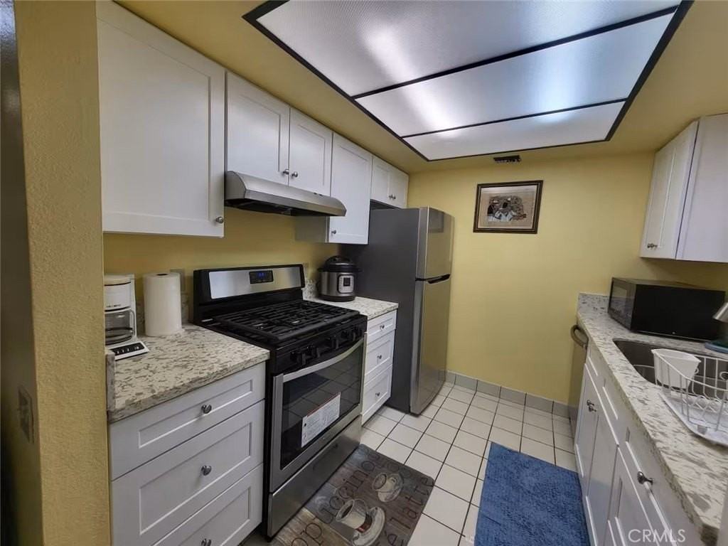 250 E San Jose Rd #63 - Photo 4 of 22