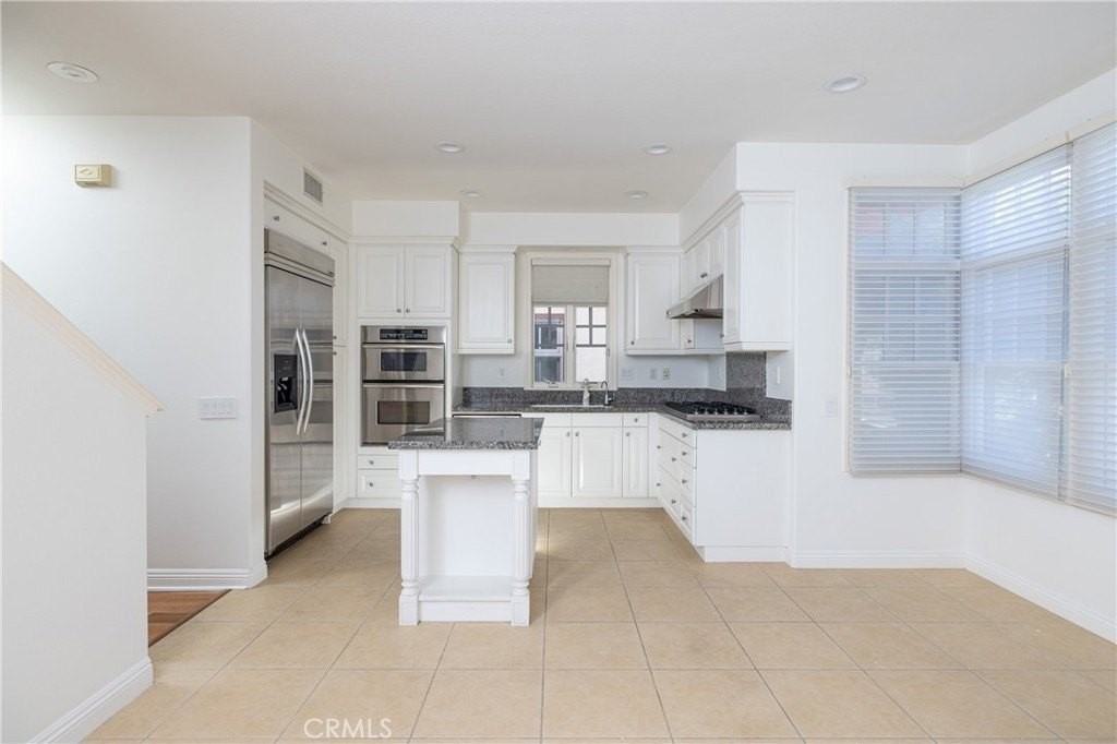 2500 Bungalow Pl - Photo 2 of 28