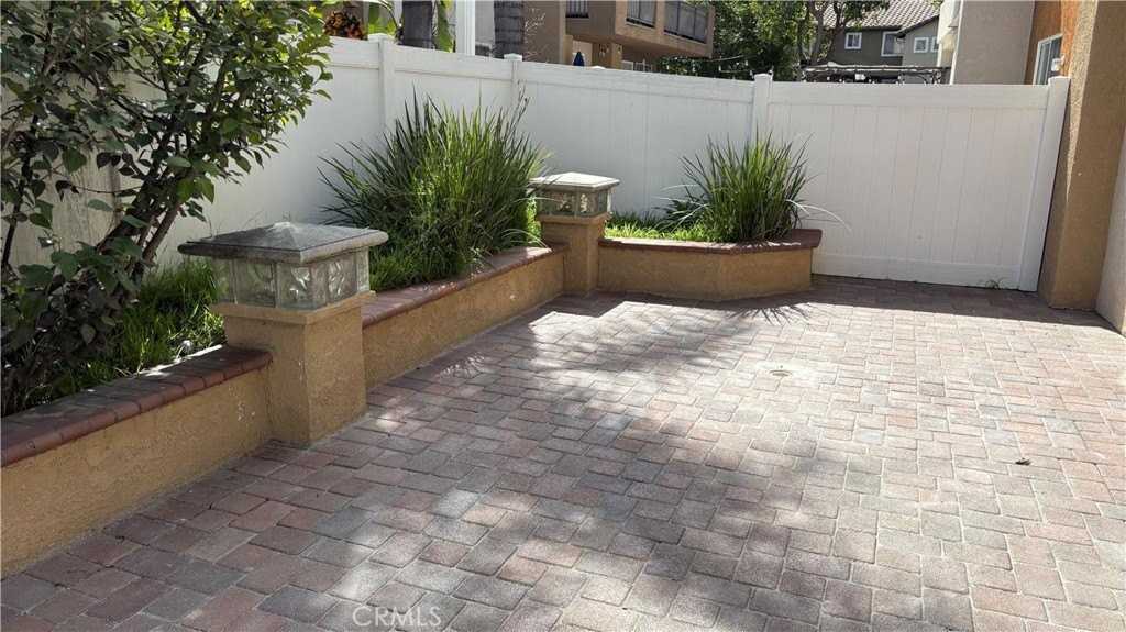 10 Mira Mesa - Photo 3 of 37