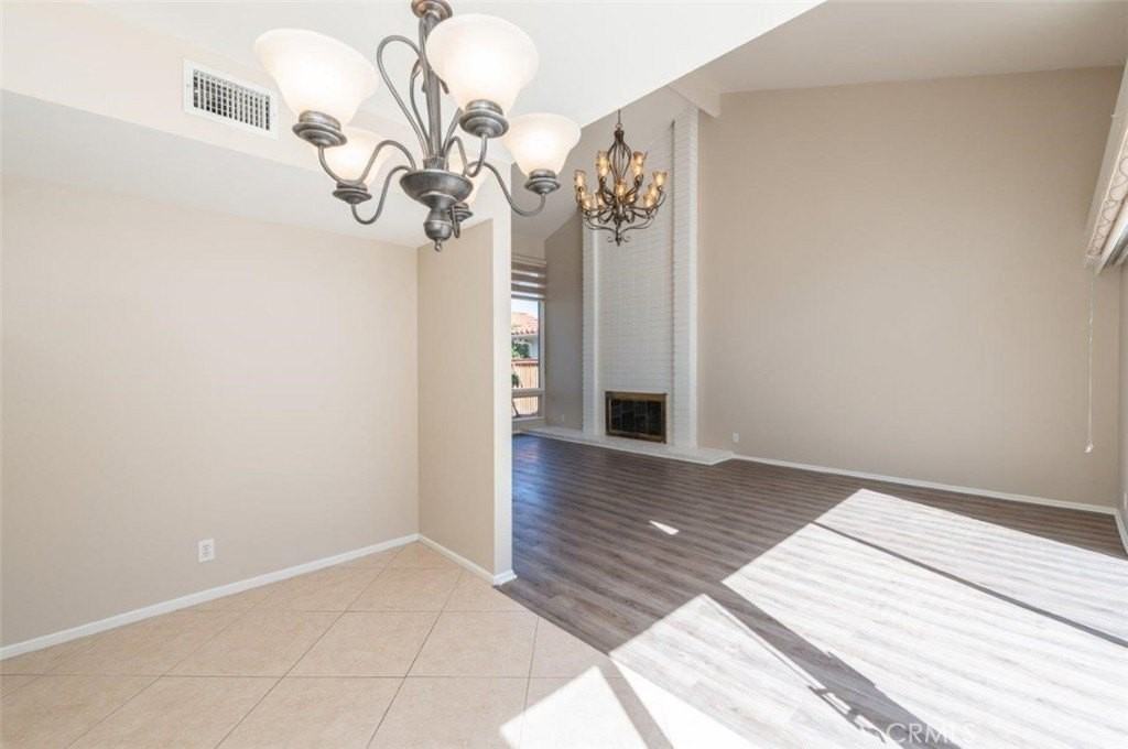 30 Gillman St - Photo 4 of 45