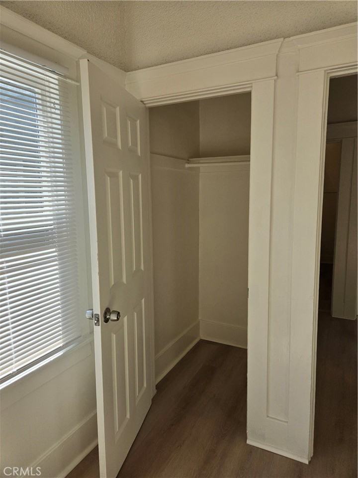 942 E 2nd St #8 - Photo 7 of 18