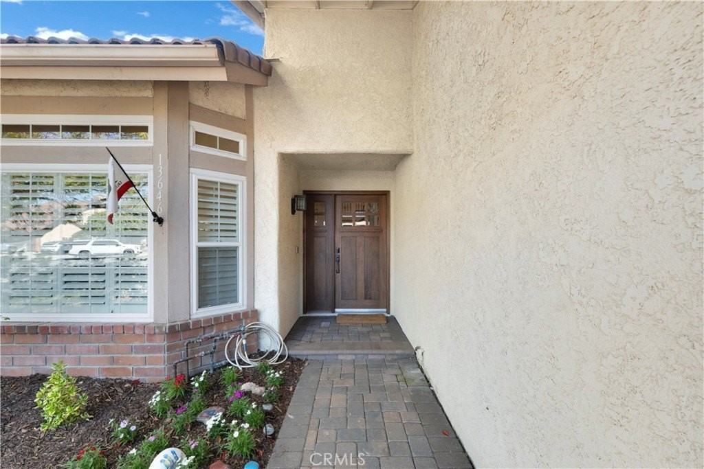 13646 Blacksmith Ct - Photo 3 of 39