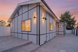 featured image of 11443 Louise Ave