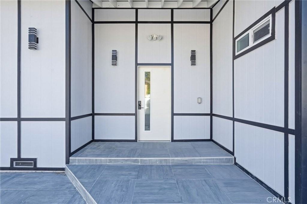 11443 Louise Ave - Photo 5 of 28