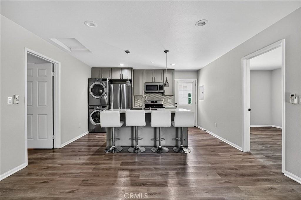 8211 Quartz Ave - Photo 6 of 39