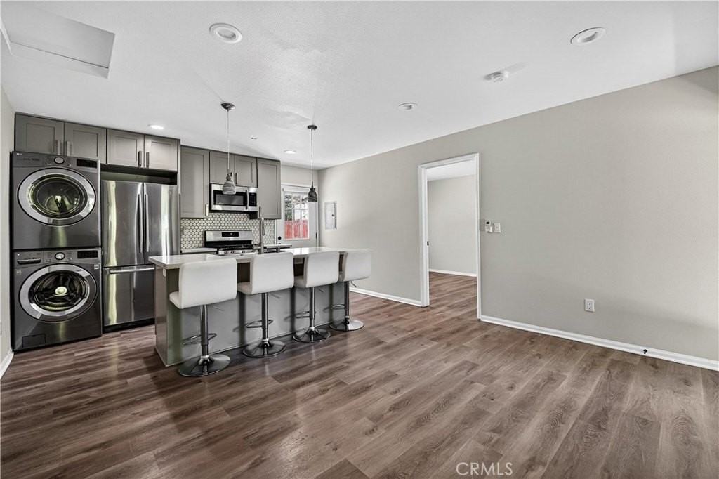 8211 Quartz Ave - Photo 7 of 39