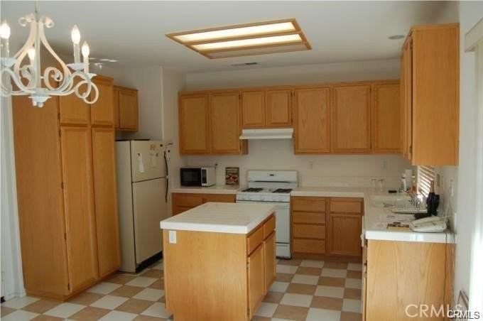 42093 Acacia Way - Photo 4 of 11