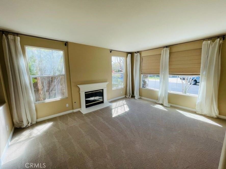 1574 Glencrest Dr - Photo 3 of 50