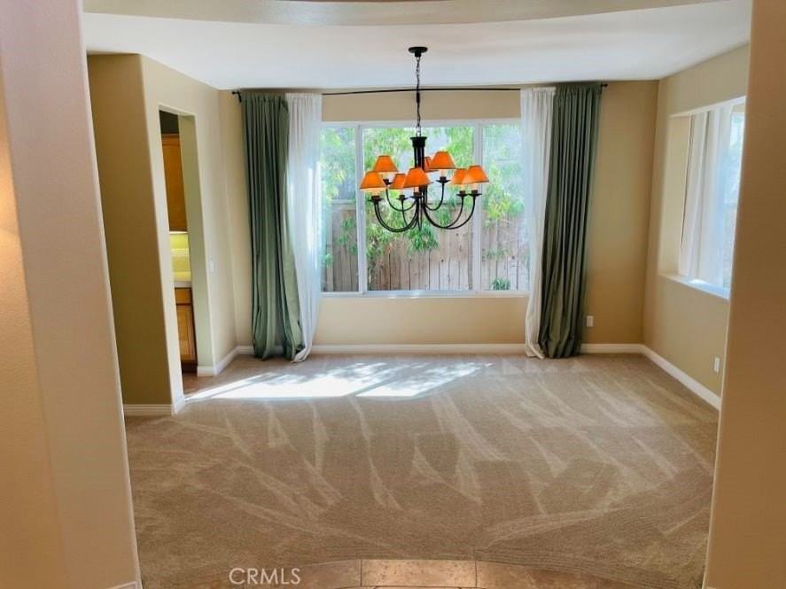 1574 Glencrest Dr - Photo 6 of 50