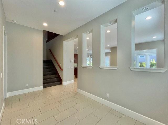 71 Rexford - Photo 4 of 8