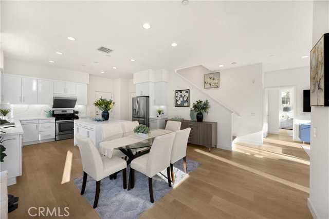 269 Magnet - Photo 4 of 8