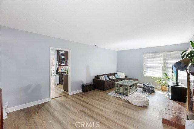 417 N Citrus St - Photo 7 of 8