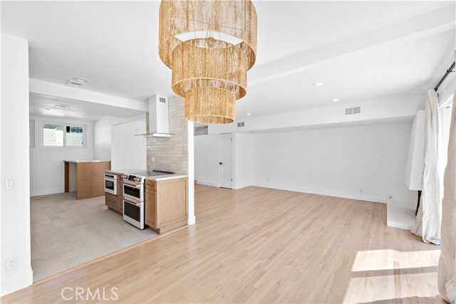 456 Orion Way - Photo 3 of 8