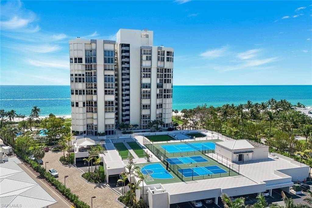 4051 Gulf Shore Blvd N #700 - Photo 4 of 41