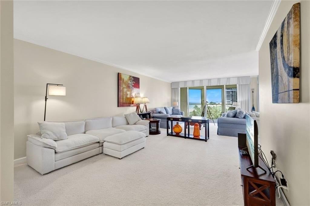 4051 Gulf Shore Blvd N #700 - Photo 7 of 41