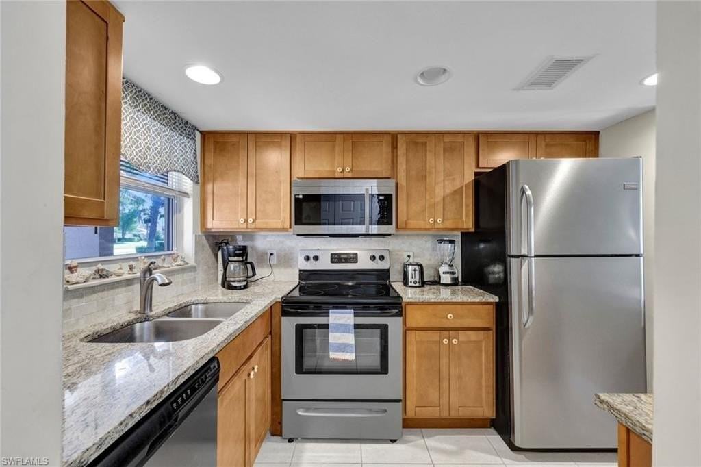100 Forest Lakes Blvd #110 - Photo 6 of 17