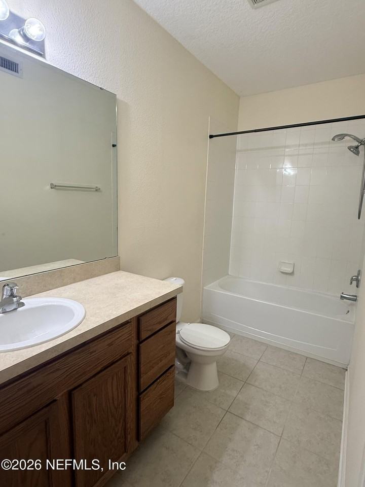575 Oakleaf Plantation Pkwy #502 - Photo 7 of 8