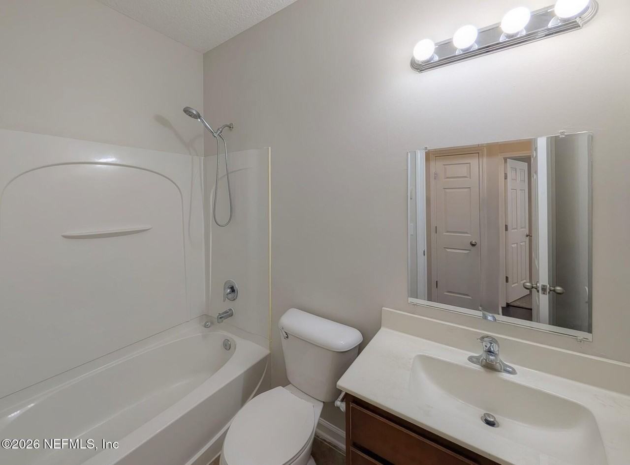 94 Carlson Ct - Photo 6 of 15