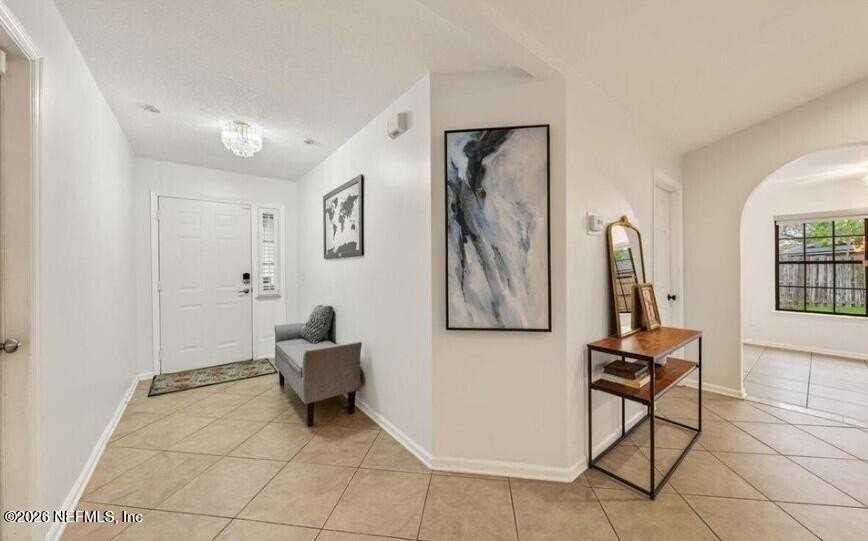 12401 Antler Hill Ln - Photo 4 of 30