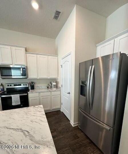 5858 Calvary Dr - Photo 6 of 20
