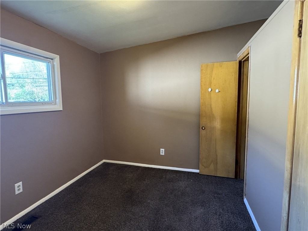 2350 Newton St - Photo 4 of 7