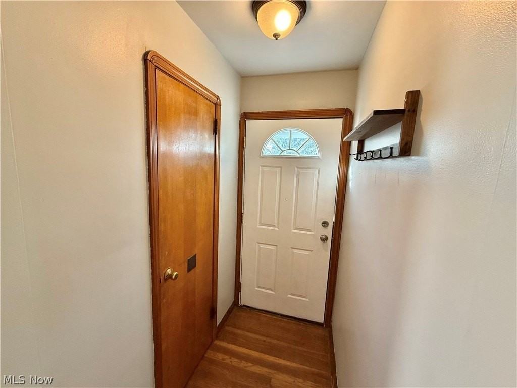 19520 Maple Heights Blvd - Photo 3 of 19