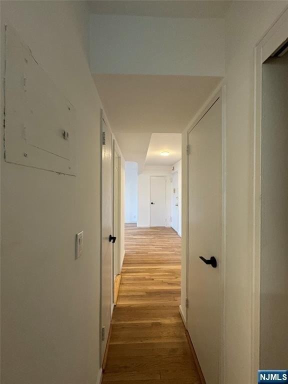 2160 Center Ave Apt 4g - Photo 4 of 15